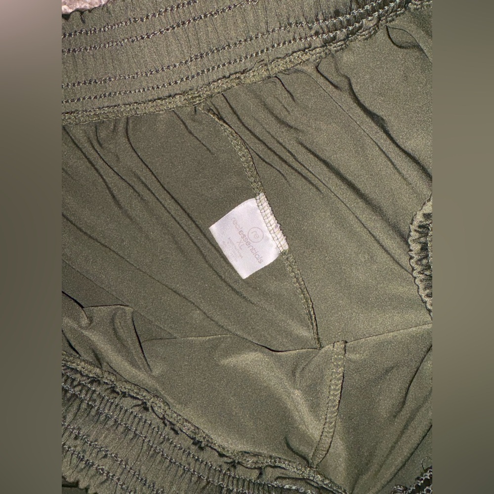 Real Essentials Men’s DRY-FIT 7" WORKOUT SHORTS - Size XL - Picture 8 of 8